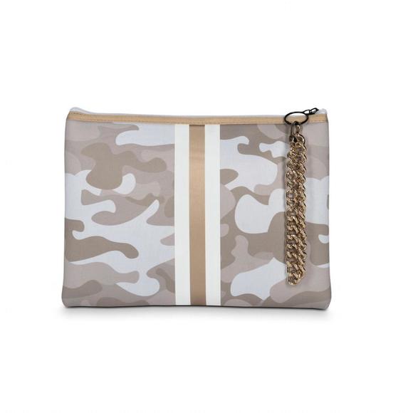 NEW HAUTE SHORE beth clutch in sahara - Picture 2 of 4